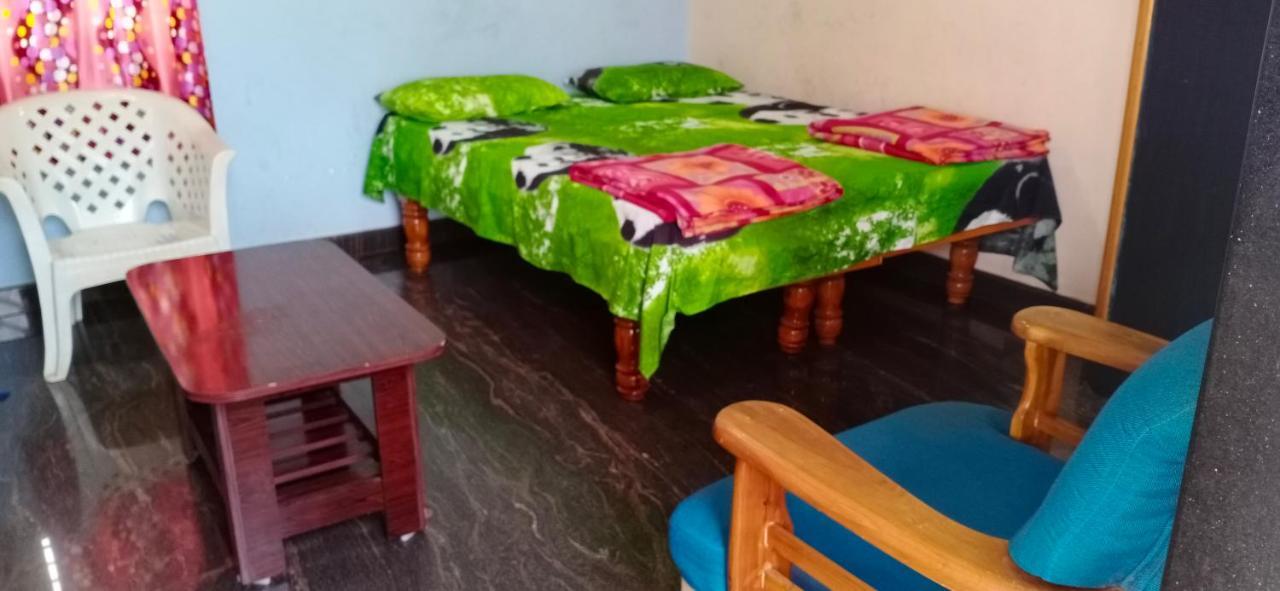 Rathna Home Stay Hampi Zewnętrze zdjęcie